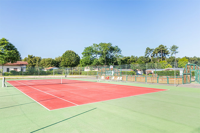 court de tennis dans les Landes